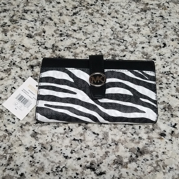 MICHAEL KORS ZEBRA PRINT MEDIUM WALLET - Picture 1 of 5